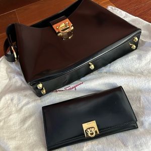 VINTAGE AUTHENTIC Salvatore Ferragamo Leather Bag & Wallet